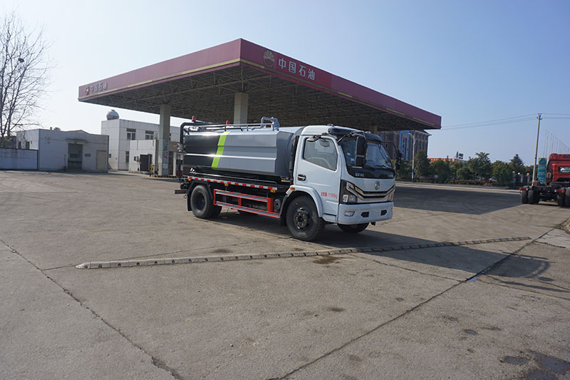 中洁牌XZL5180GQW6东风大多利卡清洗吸污车