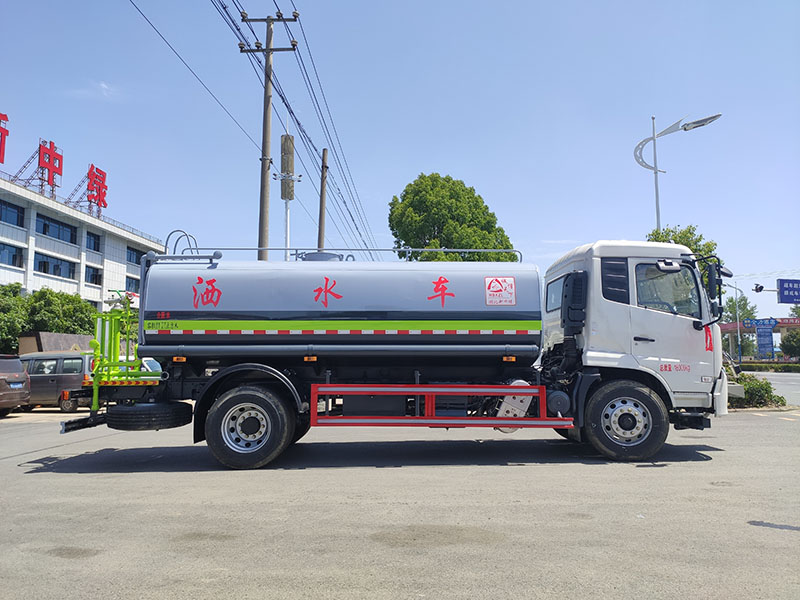 中洁牌XZL5184GSS6型洒水车