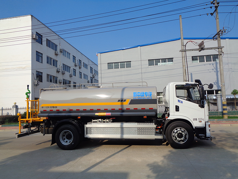 XZL5180GQXBEV型纯电动清洗车